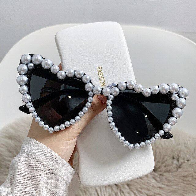 Cat Eye Heart Fashion Sunglasses - Okeihouse