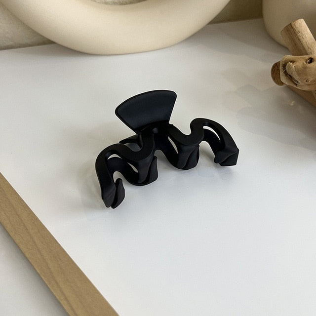 Coffee  Hair Clip - Wavy - Okeihouse