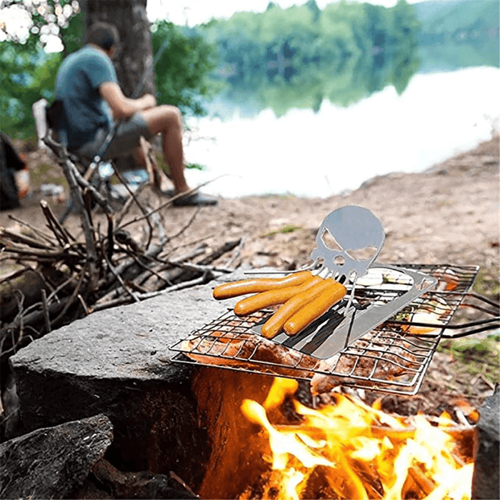 Creative Skeleton Barbecue Grill Foldable Barbecue Plate Funny Skull Shaped BBQ Fork for Outdoor Camping Bonfire Grill Barbecue