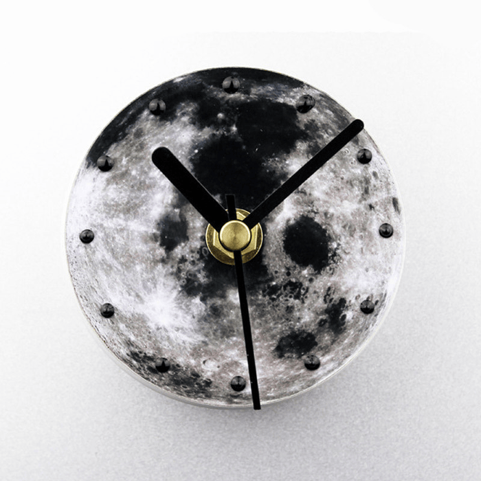 Fashionable Creative Universe Planet Moon Pattern Fridge Magnet Clock Waterproof Sucker Moon Refrigerator Wall Clock Moon Refrigerator Fashionable Creative Universe Planet Moon Wall Clock Home Decor