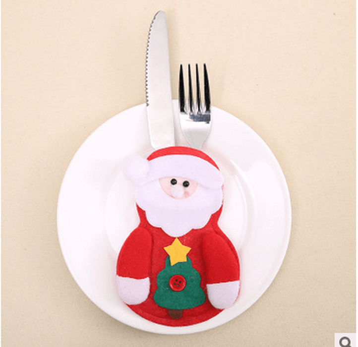 6PCS Christmas Santa Claus Tableware Holder Pocket Xmas Dinner Cutlery Bag Decor