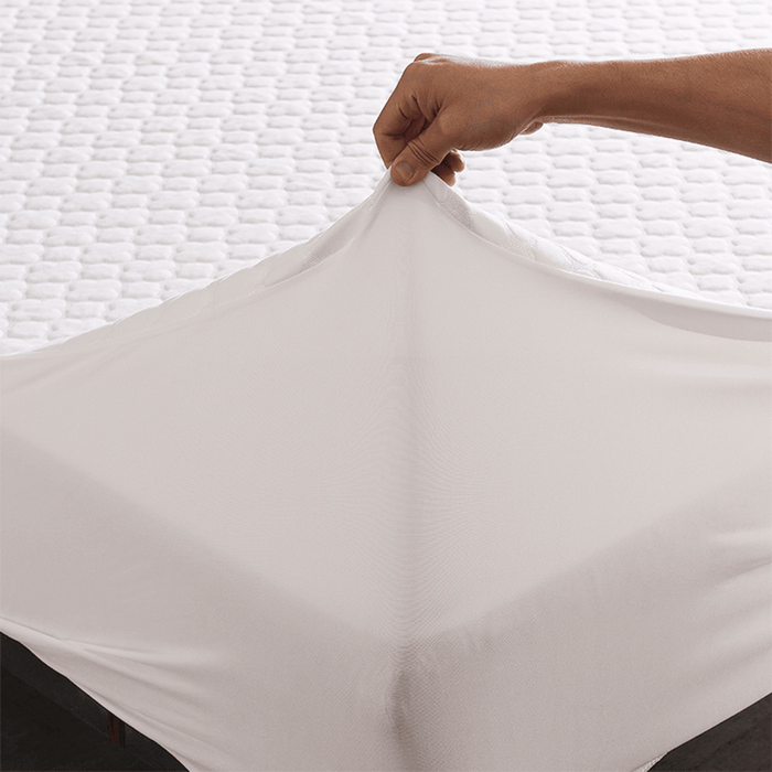 Multi-Size Washable White Quilted Mattress Covers Waterproof Protector Pad with Tightly-Elastic Bands Bedding Sets Protective Cover
