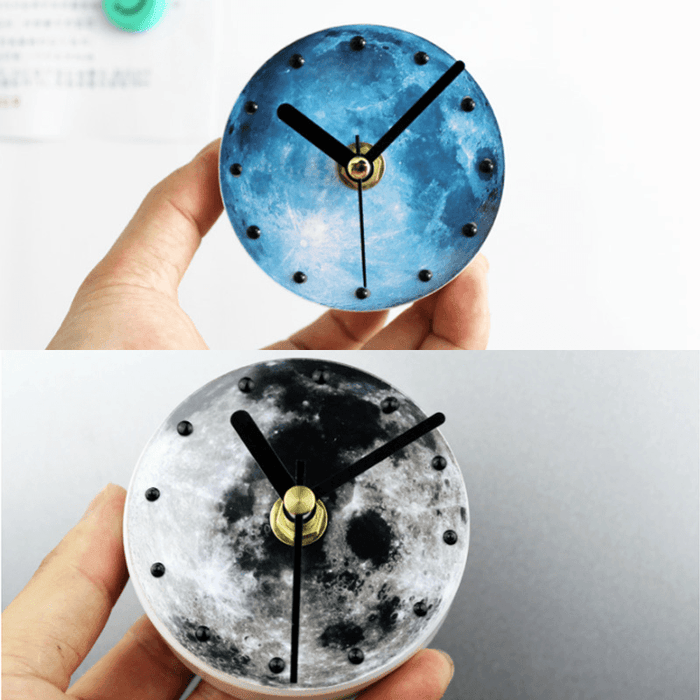 Fashionable Creative Universe Planet Moon Pattern Fridge Magnet Clock Waterproof Sucker Moon Refrigerator Wall Clock Moon Refrigerator Fashionable Creative Universe Planet Moon Wall Clock Home Decor