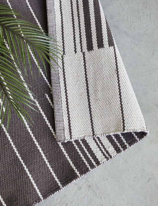 Misha Reversible Indoor / Outdoor Rug