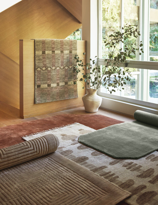 Yana Hand-Knotted Wool Rug