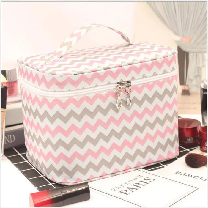 Cute Travel Portable Waterproof Large Capacity Makeup Storage Bag Geometric Pattern Polyester Material Unisex Urban Simple Style