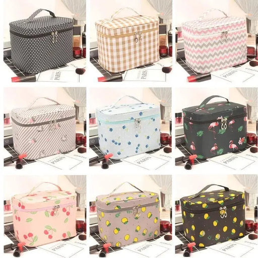 Cute Travel Portable Waterproof Large Capacity Makeup Storage Bag Geometric Pattern Polyester Material Unisex Urban Simple Style