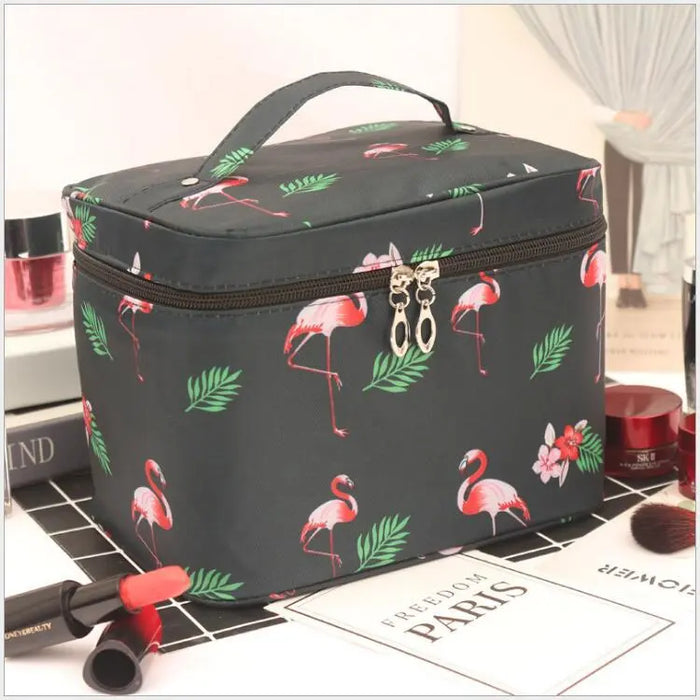 Cute Travel Portable Waterproof Large Capacity Makeup Storage Bag Geometric Pattern Polyester Material Unisex Urban Simple Style