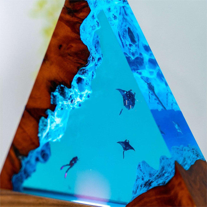 Epoxy Accessories Mandarin Fish Manta Ray Triangle Decorative Lamp